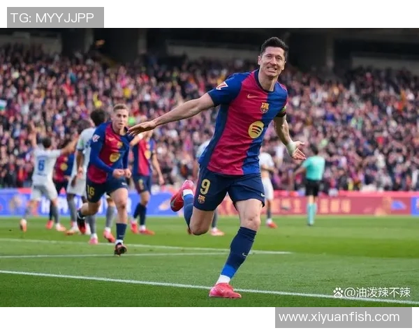 莱万再创佳绩欧冠赛场10场打入12球领跑射手榜前景光明